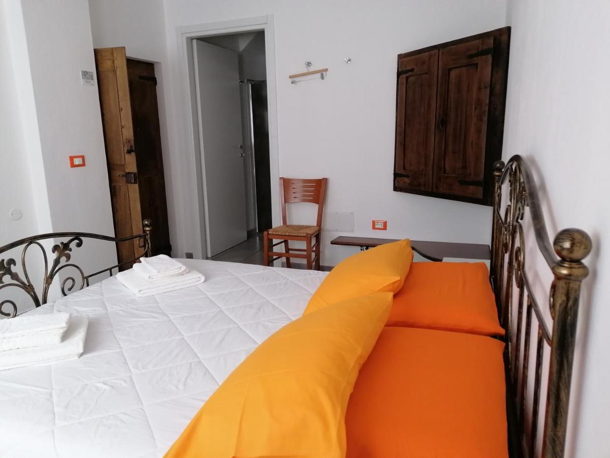 Bed and Breakfast Deiana Santu Lussurgiu Exterior foto