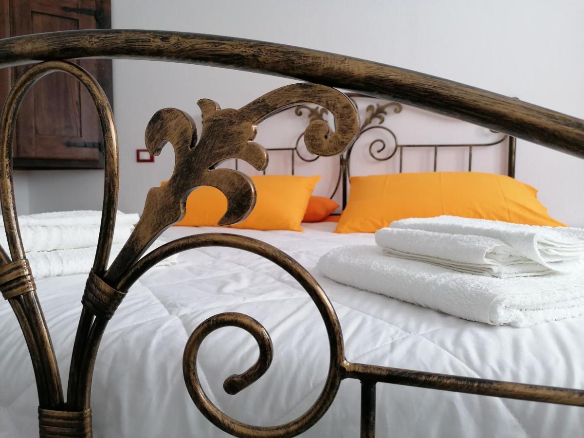 Bed and Breakfast Deiana Santu Lussurgiu Exterior foto