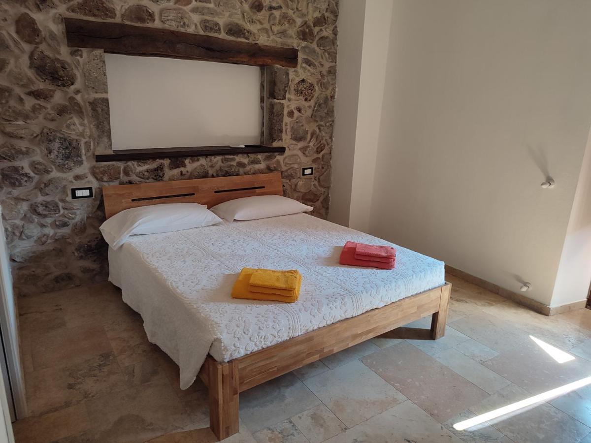 Bed and Breakfast Deiana Santu Lussurgiu Exterior foto