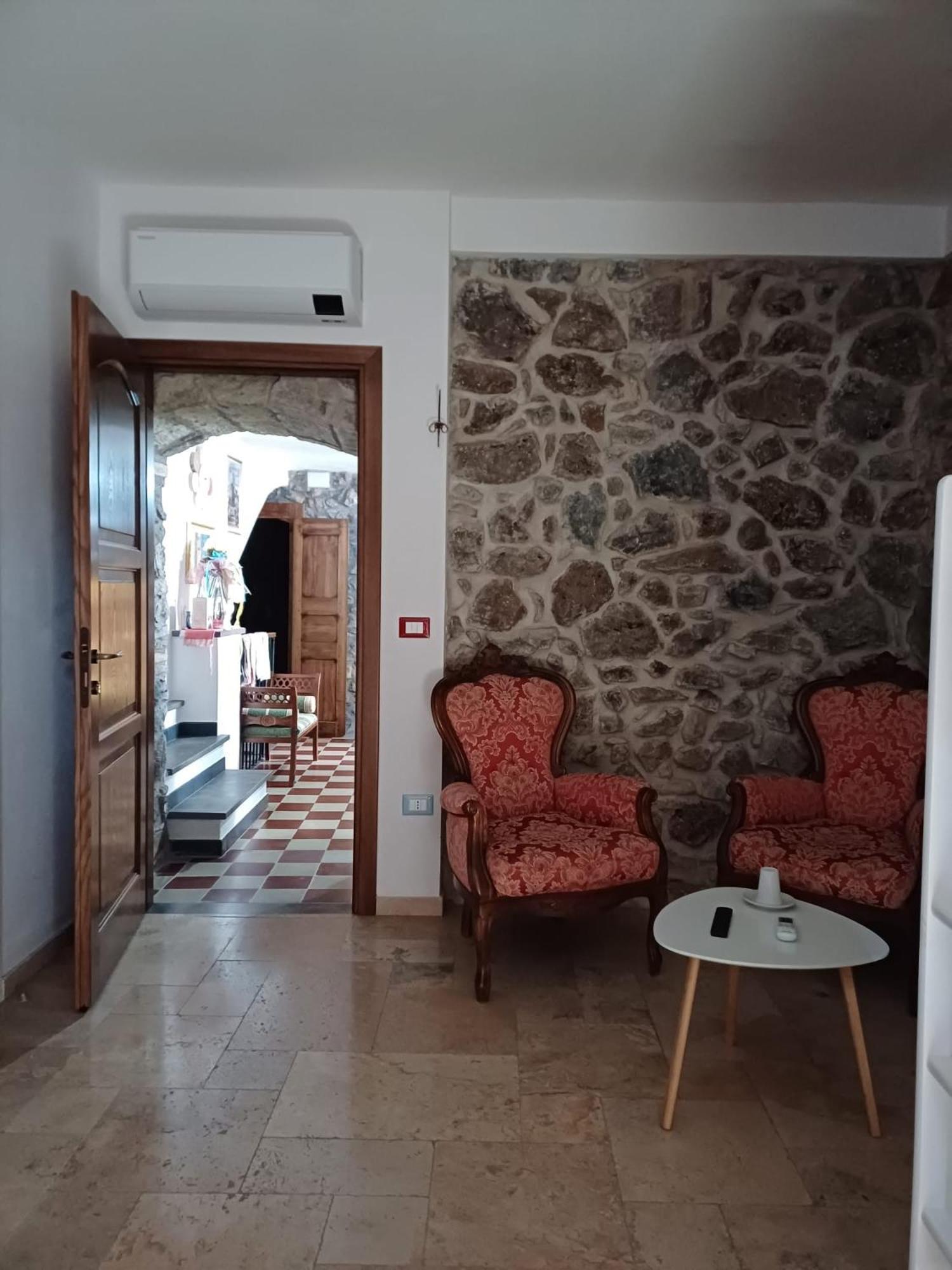 Bed and Breakfast Deiana Santu Lussurgiu Exterior foto